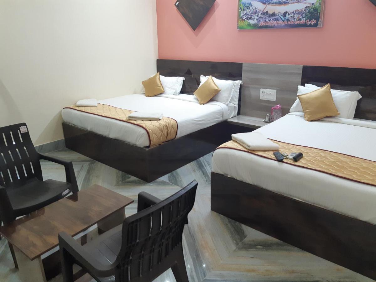 Devansh Bhanu Residency Dbr Srikalahasti Luaran gambar